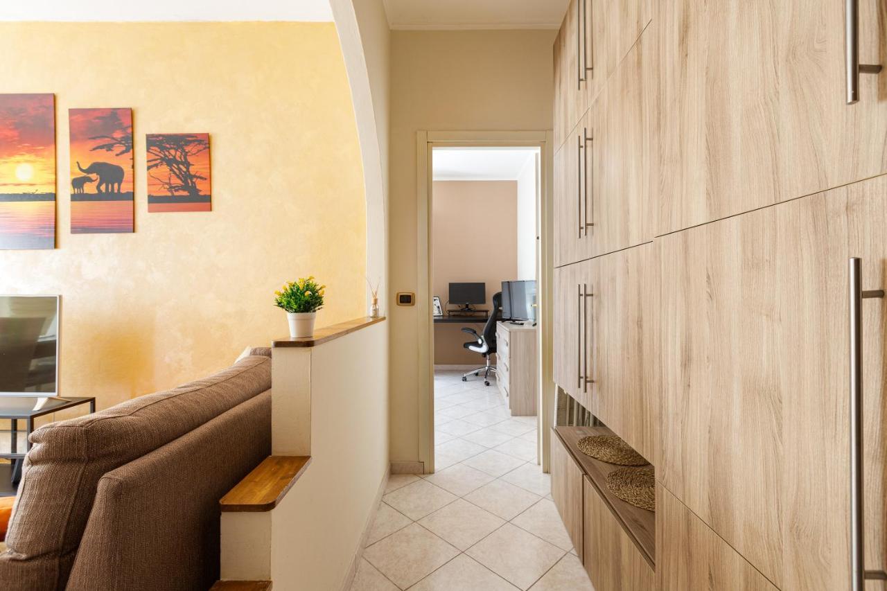 Udine M2 Balcony Apt Mailand